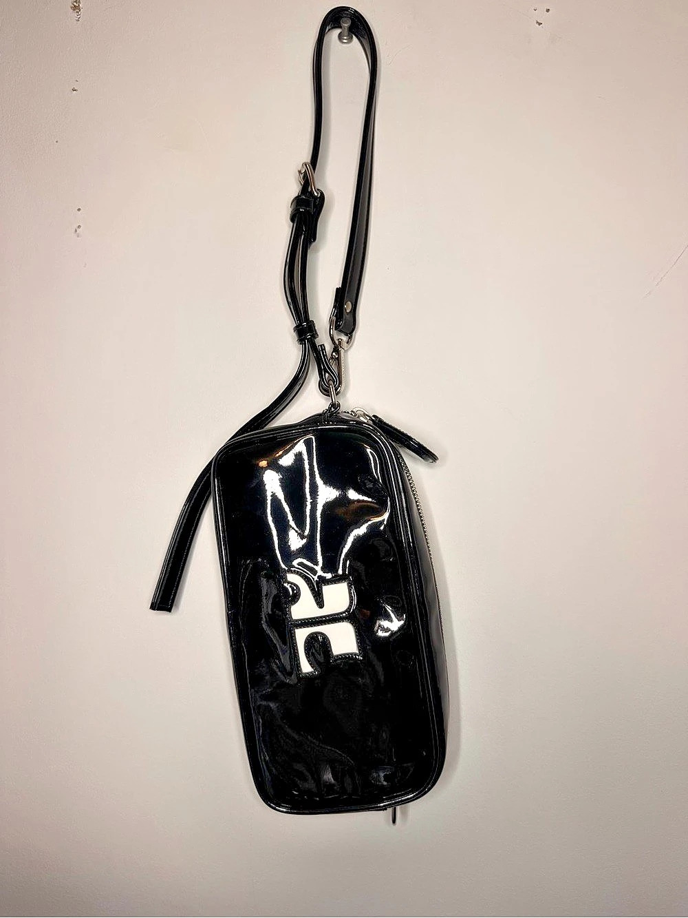 NWT Courreges Black Patent Leather Crossbody Shoulder Wristlet Bag With White Lo
